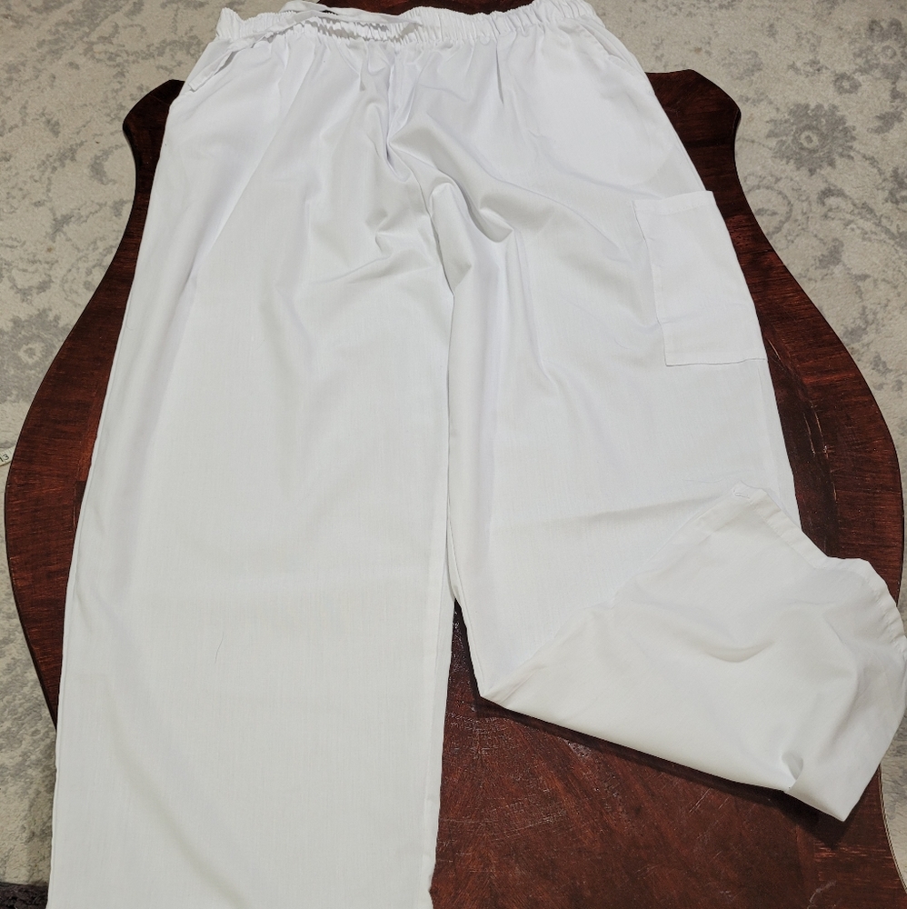(772) Samantha Mara, Scrub pants. SIZE 3X, white